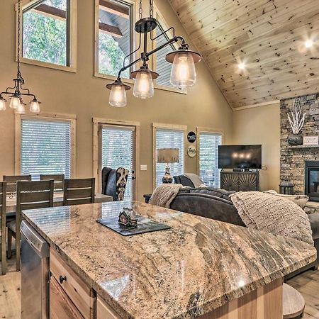 Sevierville Cabin Deck With Foosball And Hot Tub! Exterior foto