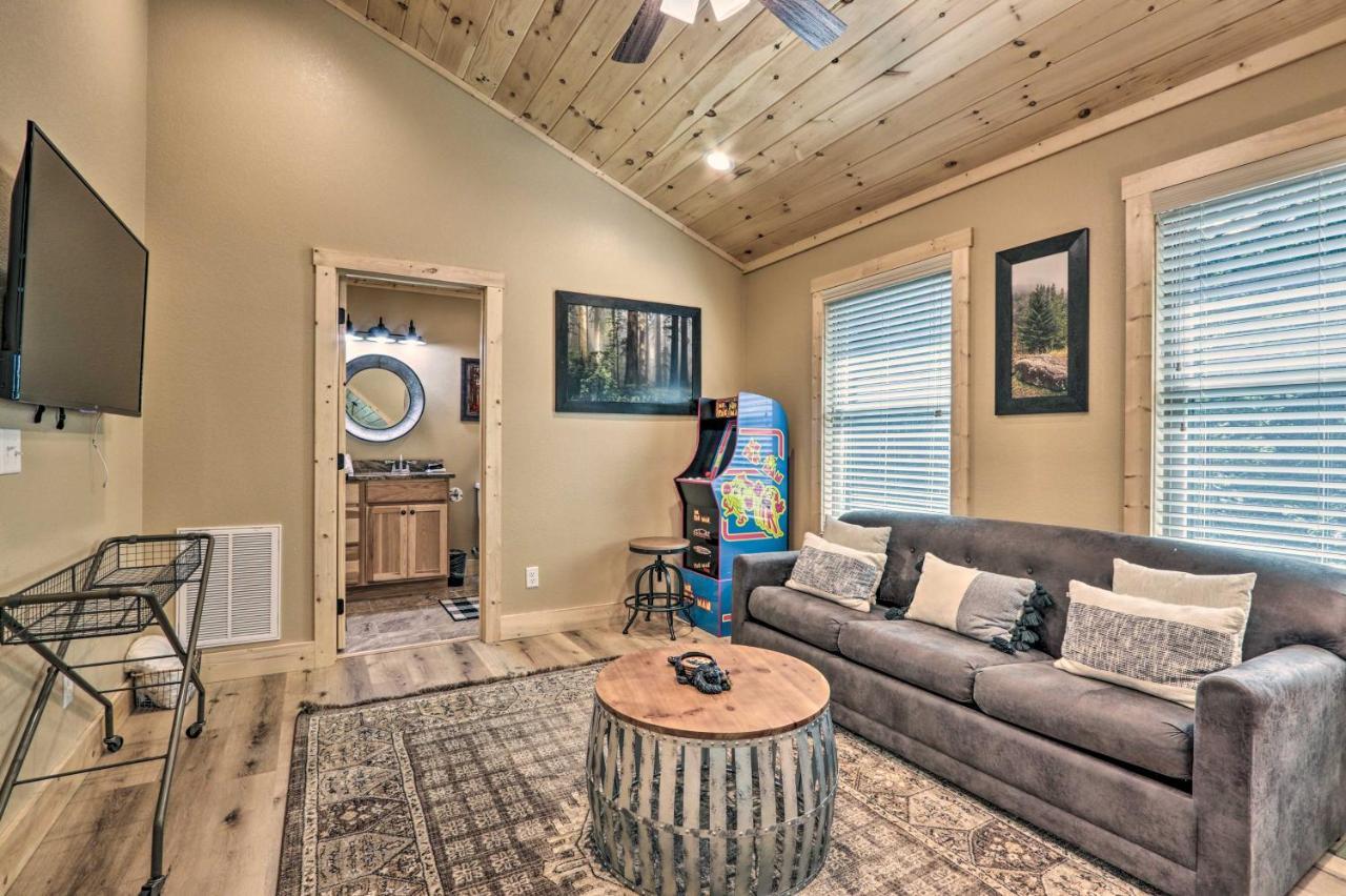 Sevierville Cabin Deck With Foosball And Hot Tub! Exterior foto